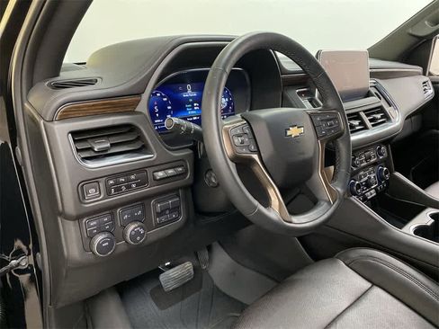 Used 2024 Chevrolet Tahoe High Country w/ Premium Package image 2