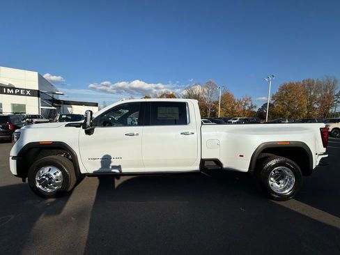 New 2026 GMC Sierra 3500 Denali Ultimate image 2