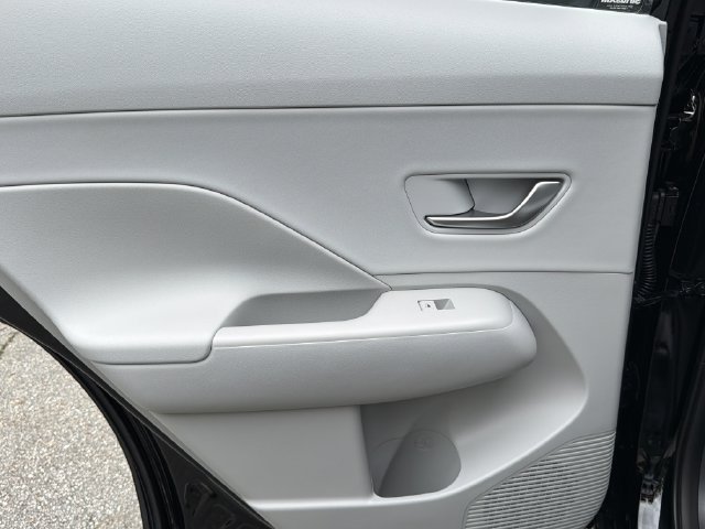 New 2026 Hyundai Kona Limited FWD image 24