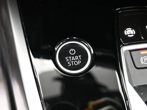 Used 2024 Audi Q4 e-tron Premium Plus w/ Premium Plus image 21