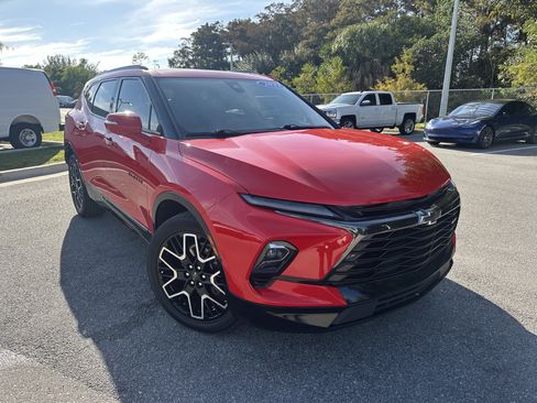 Used 2023 Chevrolet Blazer RS w/ Enhanced Convenience Package image 2