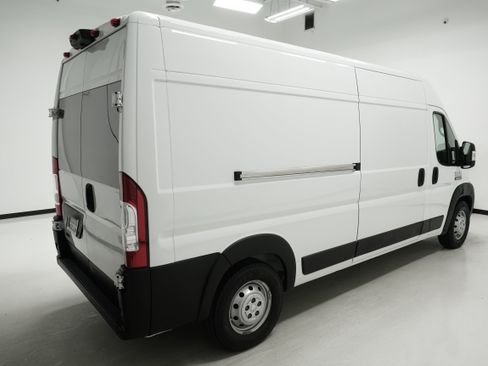 Used 2022 RAM ProMaster 2500 FWD image 3