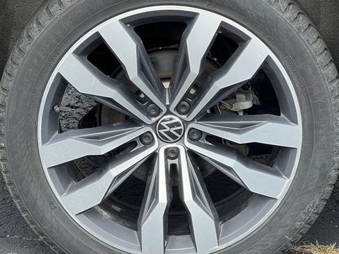 Used 2021 Volkswagen Atlas SEL Premium R-Line AWD/4WD image 5