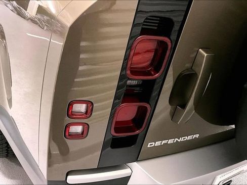 Certified 2025 Land Rover Defender 130 S image 29