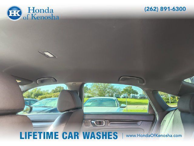 Used 2025 Honda Civic Sport image 12