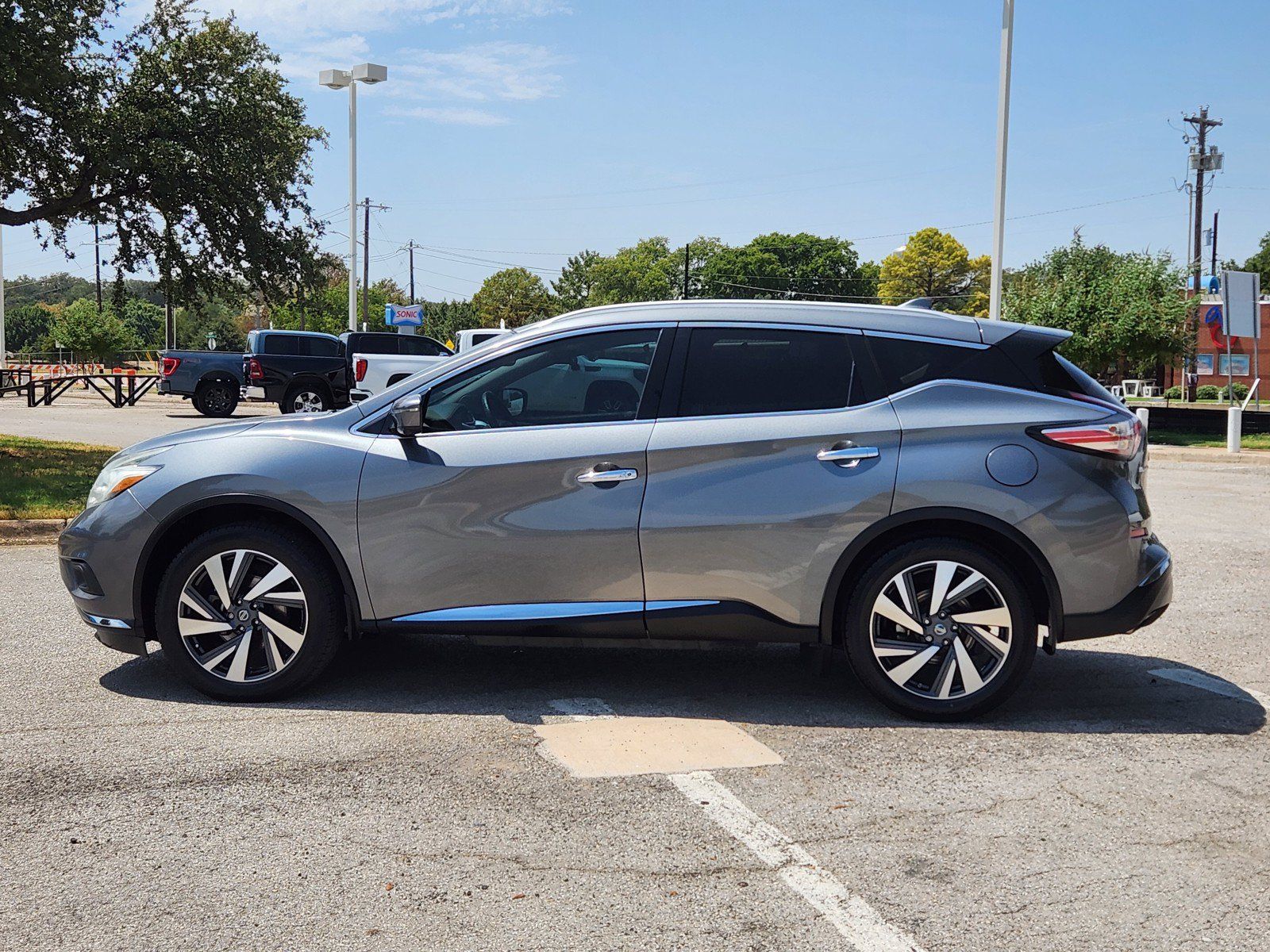 Used 2018 Nissan Murano Platinum FWD image 3