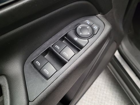 Used 2019 Chevrolet Equinox LT FWD image 27