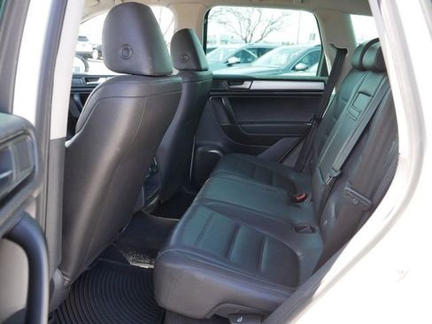 Used 2012 Volkswagen Touareg VR6 AWD/4WD image 17