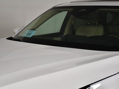 Certified 2025 Acura MDX SH-AWD w/ Technology Package image 12