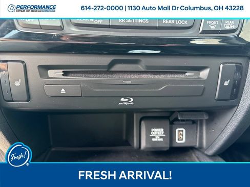 Used 2020 Honda Pilot Touring image 23