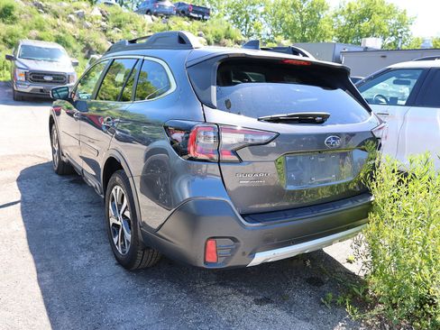 Used 2022 Subaru Outback Limited AWD/4WD image 4