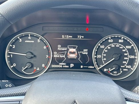 Used 2025 Mitsubishi Outlander ES FWD image 13