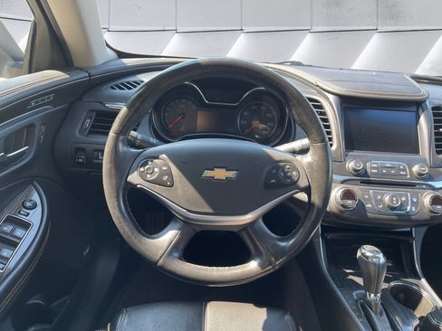 Used 2018 Chevrolet Impala Premier w/ Premier Confidence Package FWD image 13