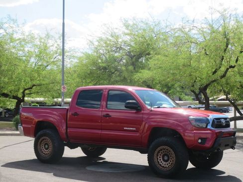 Used 2013 Toyota Tacoma 4x4 Double Cab w/ TRD Off-Road Pkg image 4