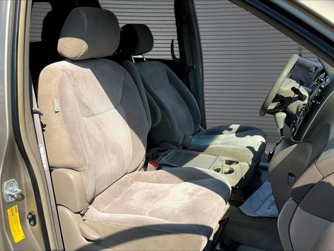 Used 2008 Toyota Sienna LE FWD image 27