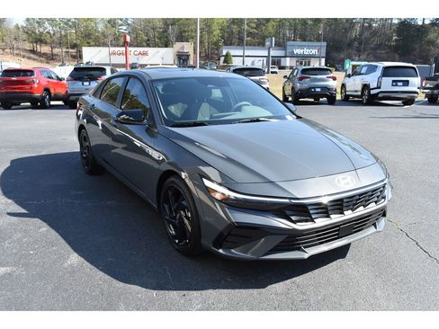 New 2026 Hyundai Elantra SEL Sport Premium image 7