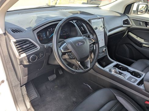 Used 2024 Ford Edge SEL image 10