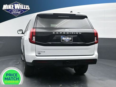 New 2025 Ford Expedition Active image 6