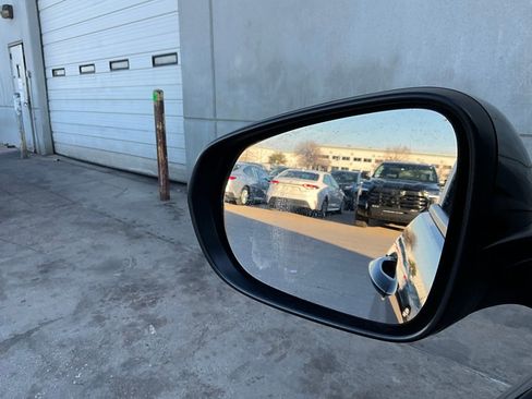 Used 2025 Chevrolet TrailBlazer LT image 17