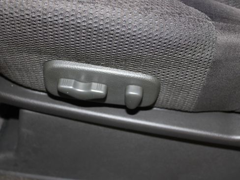 Used 2005 Nissan Pathfinder SE image 10