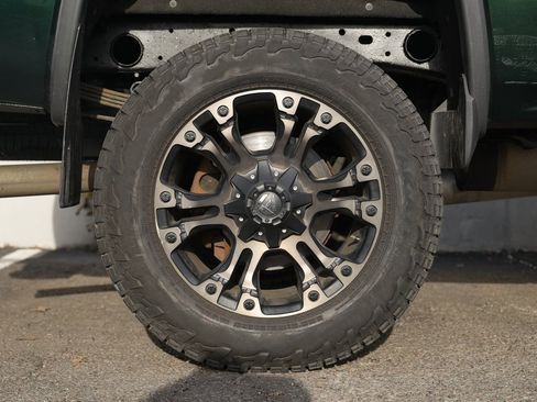 Used 2015 GMC Sierra 2500 SLE w/ SLE Preferred Package image 11