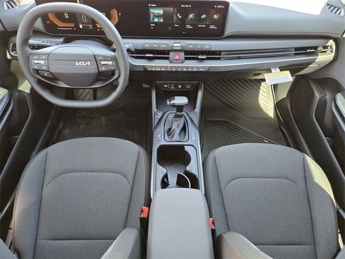 New 2026 Kia K4 LXS image 28
