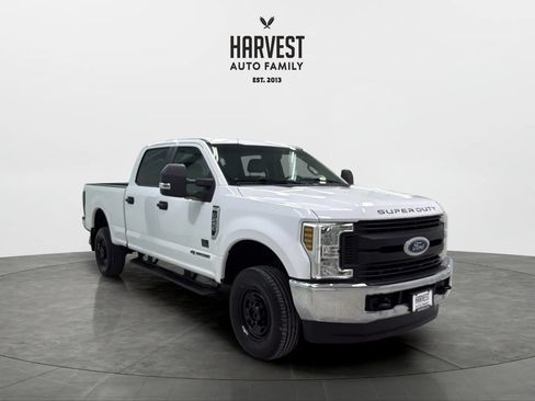 Used 2018 Ford F250 XL w/ Power Equipment Group AWD/4WD image 10