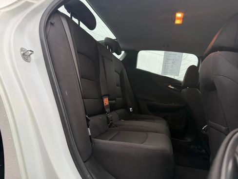 Used 2023 Chevrolet Malibu LT image 13