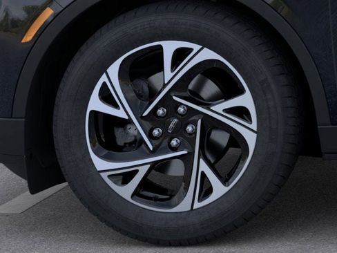 New 2026 Lincoln Nautilus Premier image 19