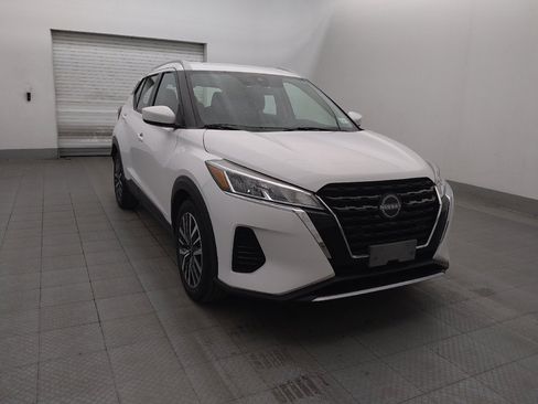 Used 2023 Nissan Kicks SV FWD image 13