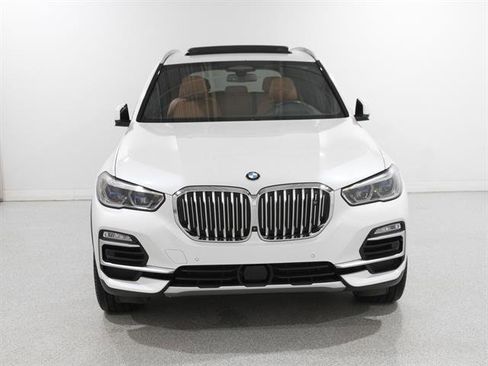 Used 2019 BMW X5 xDrive40i w/ Executive Package image 2