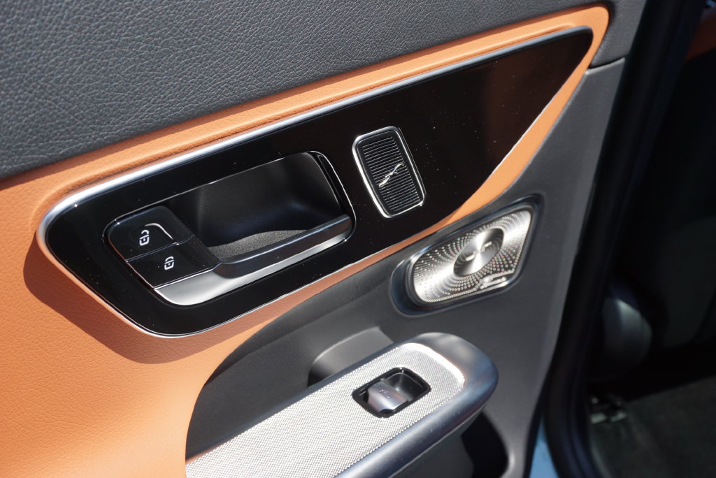 Certified 2026 Mercedes-Benz GLC 300 4MATIC image 31