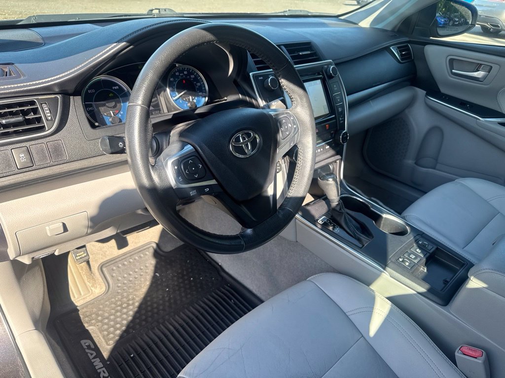 Used 2015 Toyota Camry XLE w/ Moonroof Package FWD image 24