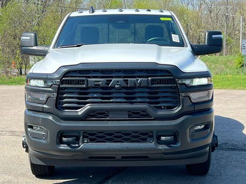 New 2026 RAM 3500 Tradesman AWD/4WD image 44