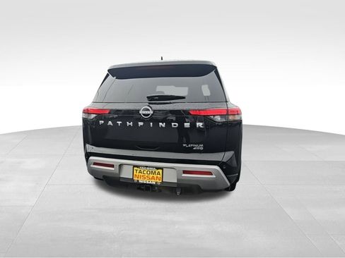 New 2025 Nissan Pathfinder Platinum image 8