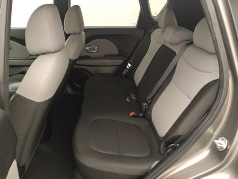 Used 2019 Kia Soul FWD image 18
