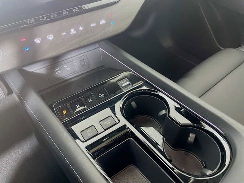 Used 2025 Nissan Murano SL image 15