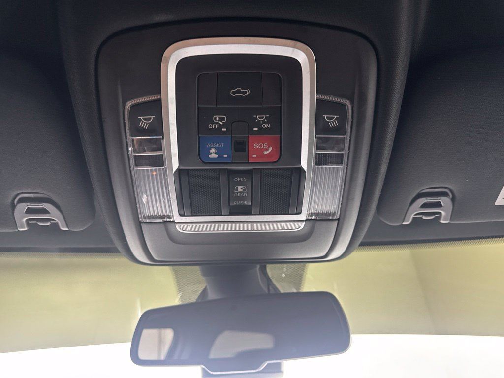 Used 2019 RAM 2500 Laramie AWD/4WD image 21