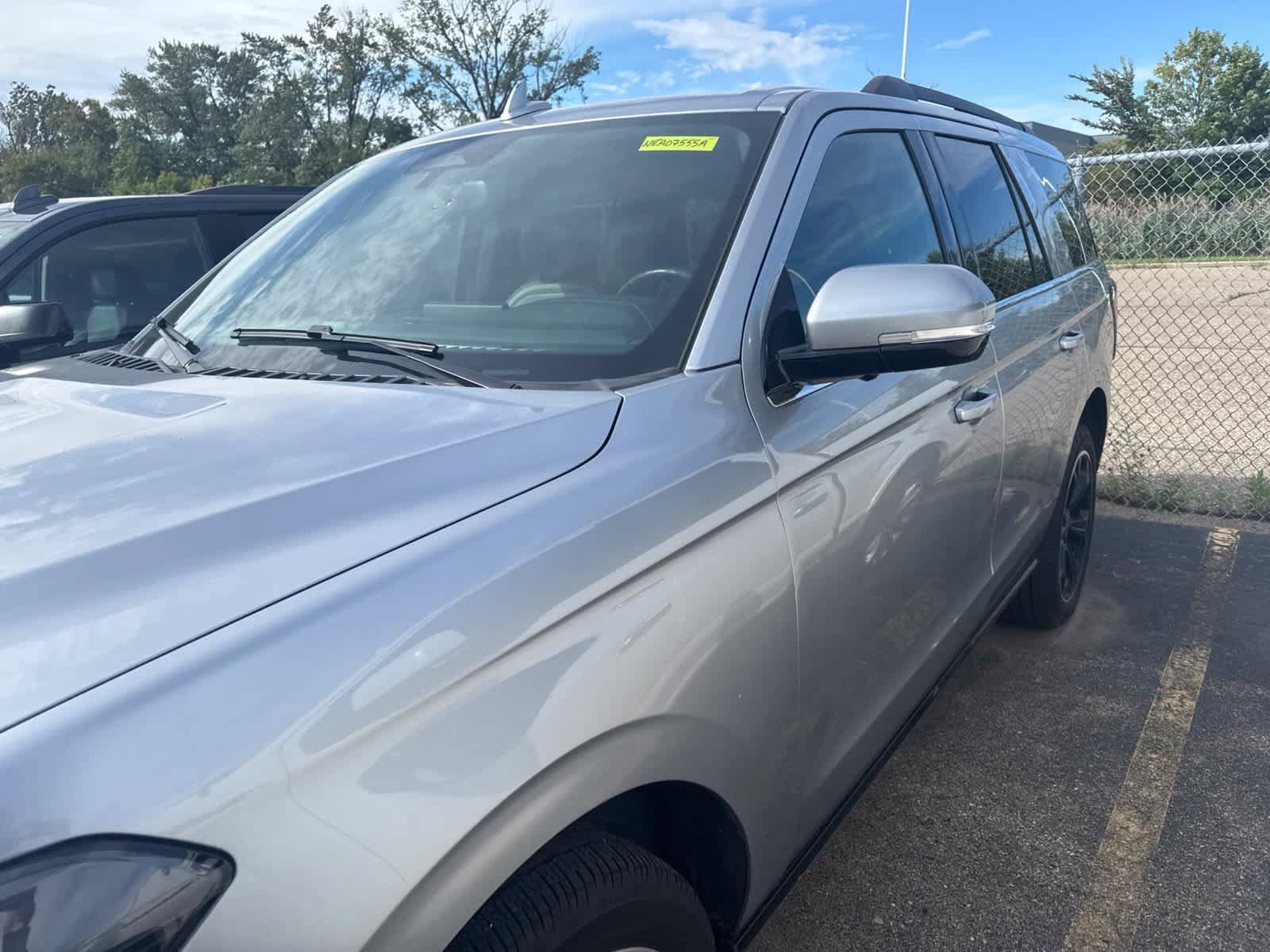 Used 2022 Ford Expedition Limited AWD/4WD image 15
