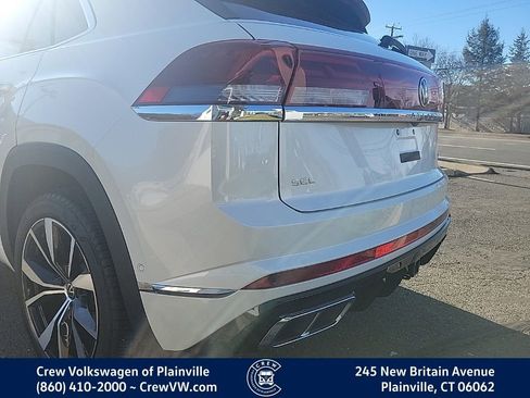 Certified 2025 Volkswagen Atlas Cross Sport SEL Premium R-Line image 27