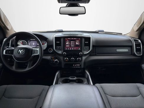 Used 2019 RAM 1500 Big Horn AWD/4WD image 11