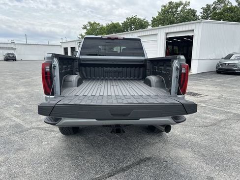 New 2026 GMC Sierra 3500 Denali w/ Denali Reserve Package AWD/4WD image 23