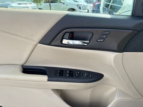 Used 2014 Honda Accord EX-L image 11