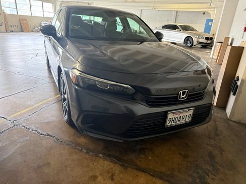 Used 2023 Honda Civic EX image 7