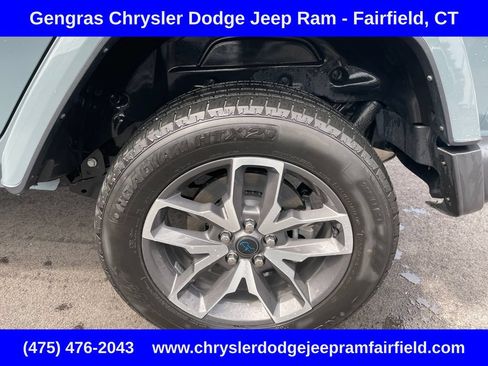 Used 2024 Jeep Wrangler Unlimited w/ Convenience Group AWD/4WD image 12