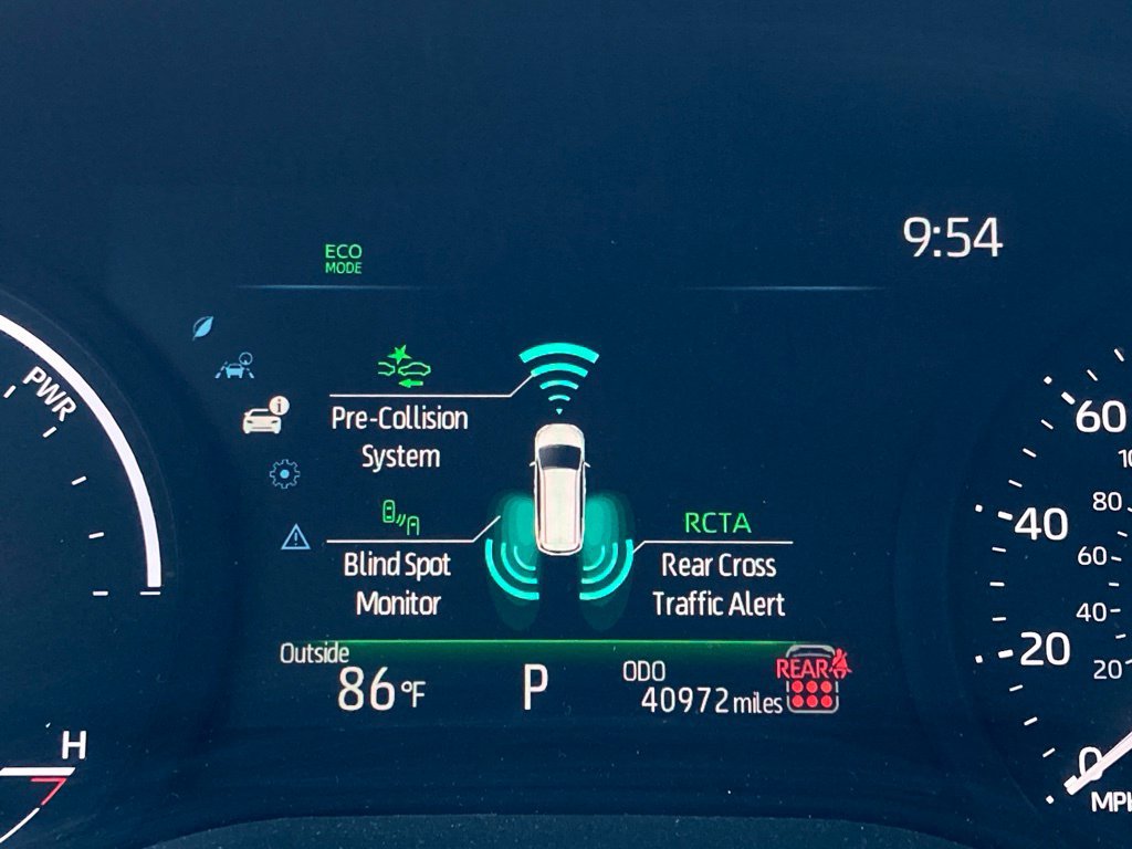 Used 2025 Toyota Sienna LE FWD image 15