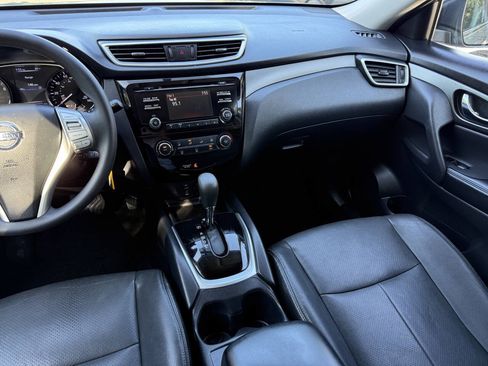 Used 2016 Nissan Rogue S AWD/4WD image 19