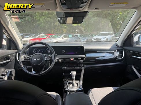Used 2024 Kia Seltos S AWD/4WD image 12