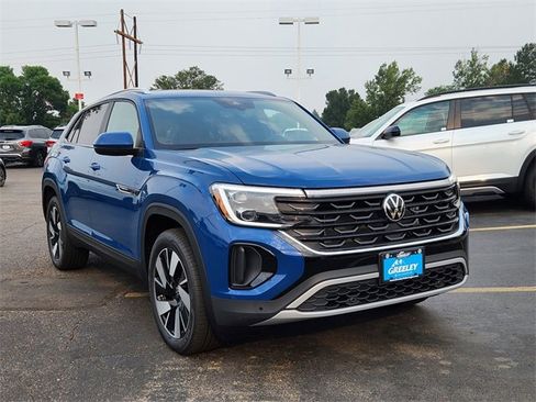 New 2026 Volkswagen Atlas Cross Sport SE image 1