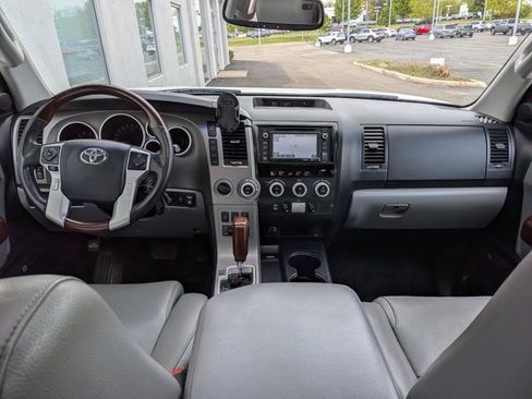 Used 2014 Toyota Sequoia Platinum AWD/4WD image 22